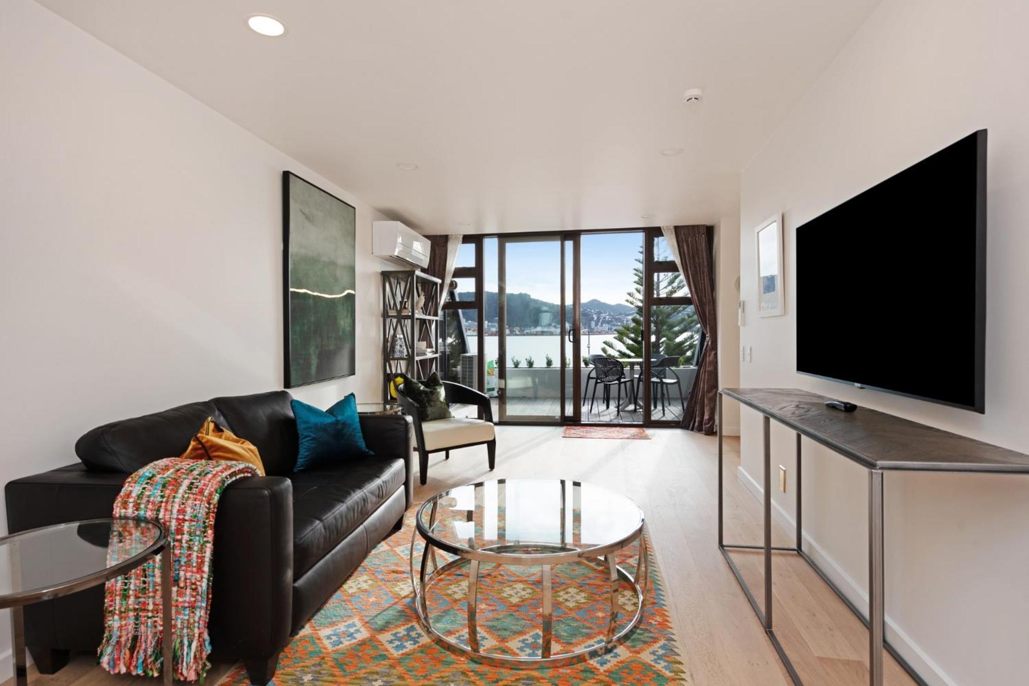 Bay Suites - 328 Oriental Parade Ουέλλινγκτον Εξωτερικό φωτογραφία